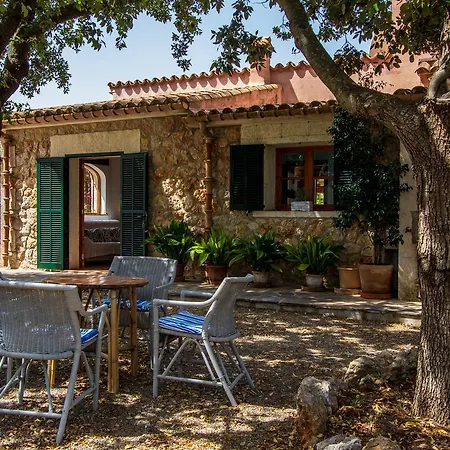 Villa Alzina *